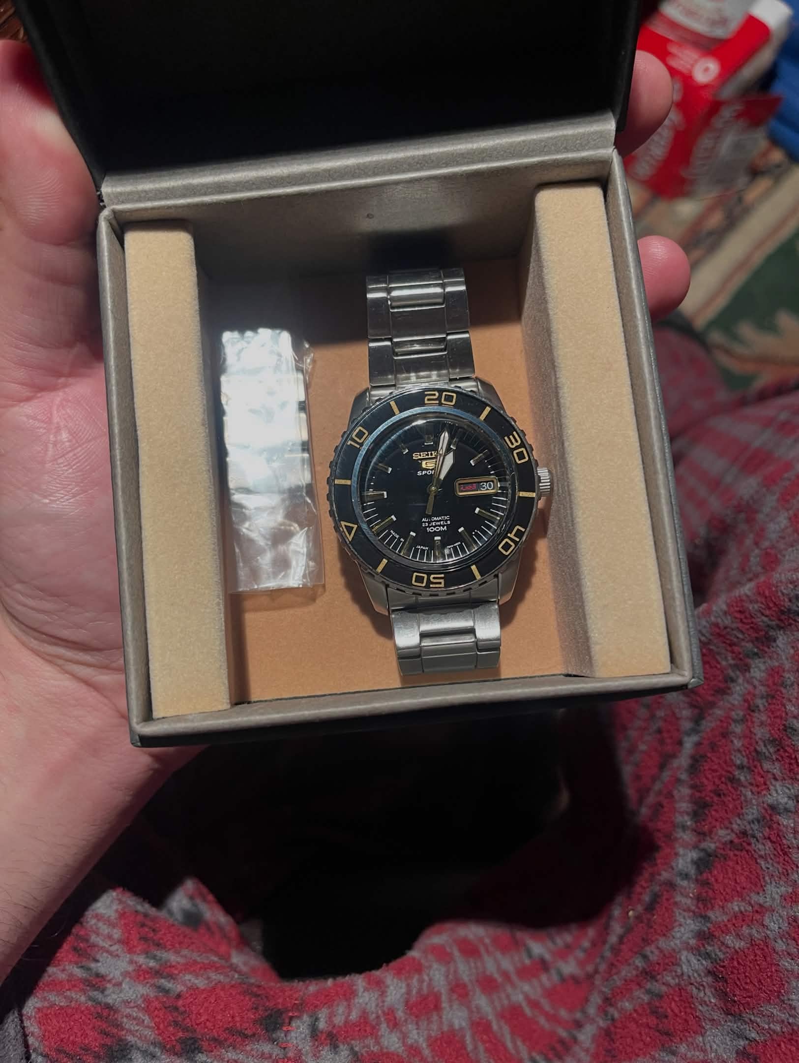 Seiko Sports 5 SNHZ57 7S36-04n0
